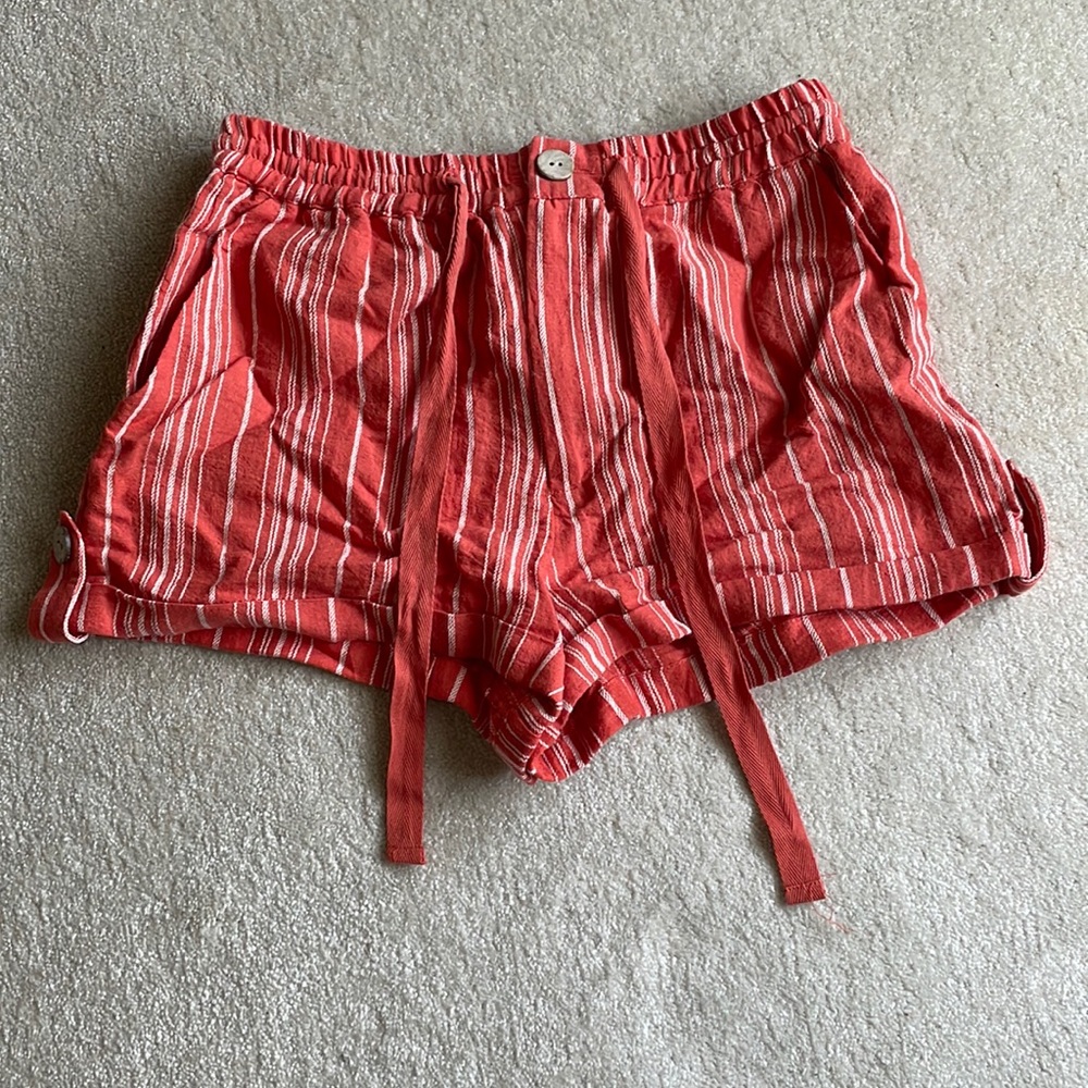 Linen shorts